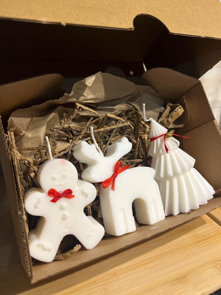 Deer, ginger, sapin gift box