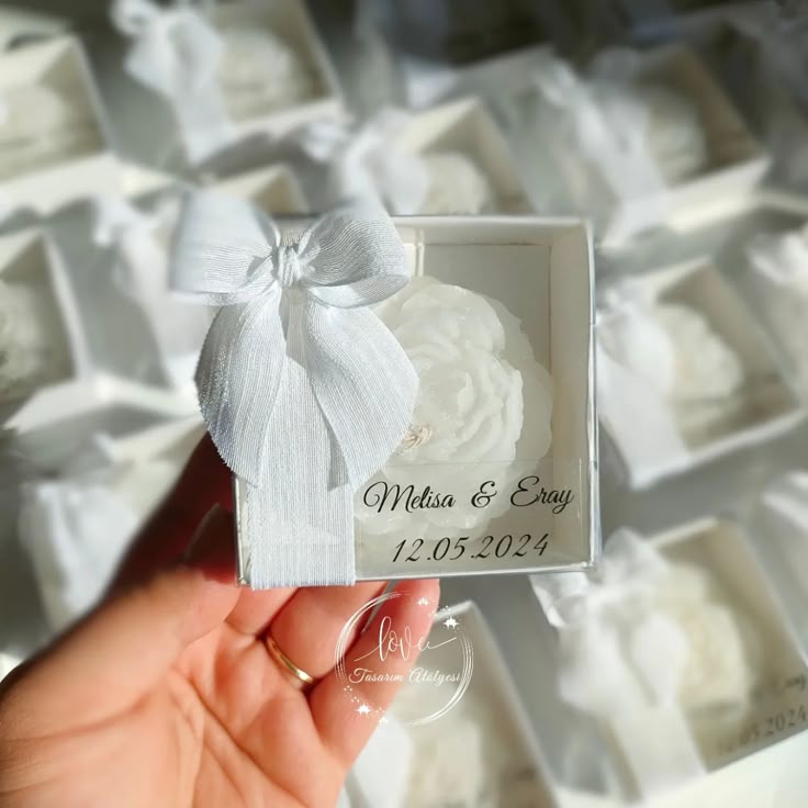 Peony scented candle with decorations