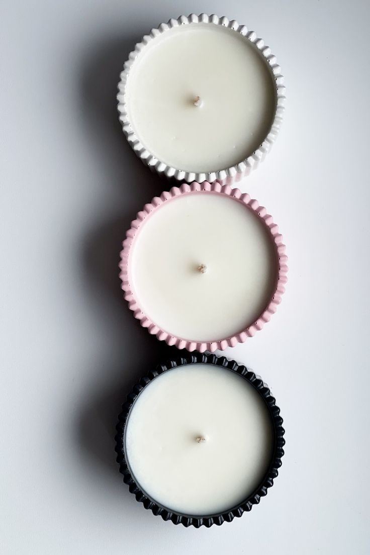 Minimalist candle jar
