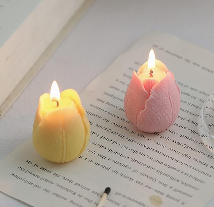 Tulip candle