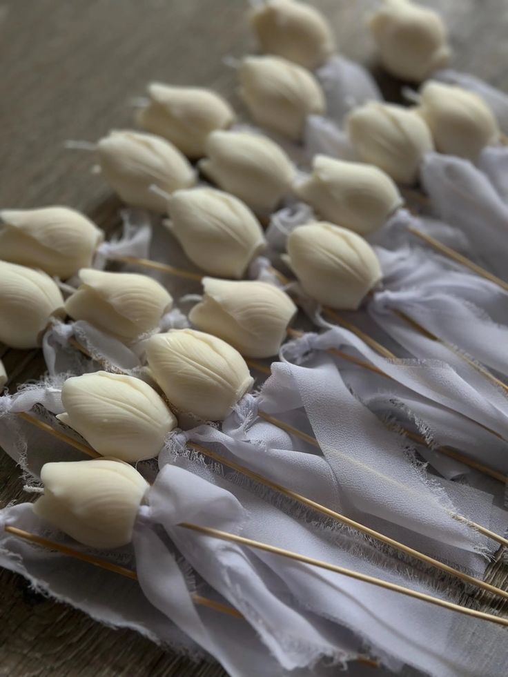 Tulip candle with stick